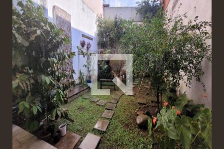 Casa à venda com 251m², 3 quartos e 3 vagas