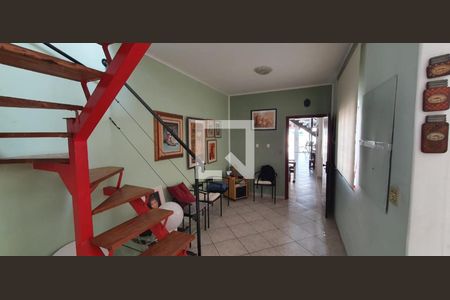 Casa à venda com 183m², 3 quartos e 1 vaga