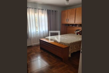 Casa à venda com 3 quartos, 220m² em Jardim Iva, São Paulo