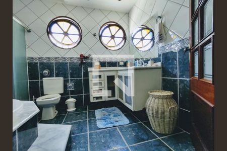 Casa à venda com 200m², 7 quartos e 6 vagas