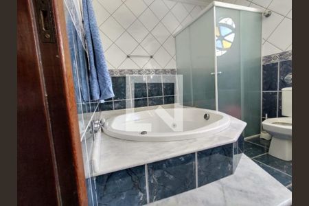 Casa à venda com 200m², 7 quartos e 6 vagas