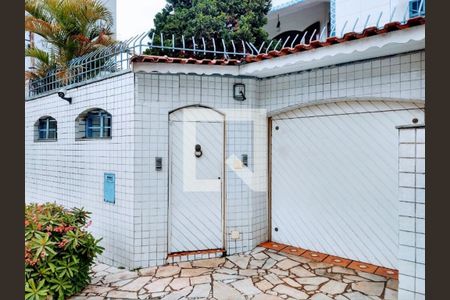 Casa à venda com 200m², 7 quartos e 6 vagas