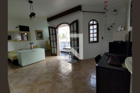 Casa à venda com 200m², 7 quartos e 6 vagas