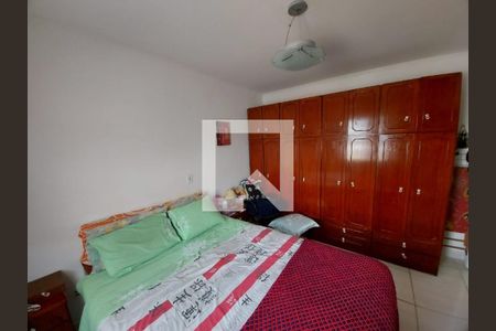 Casa à venda com 3 quartos, 225m² em Parque São Lucas, São Paulo