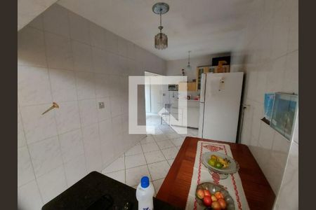 Casa à venda com 225m², 3 quartos e 3 vagas