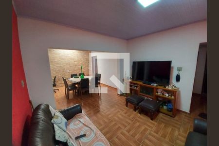 Casa à venda com 225m², 3 quartos e 3 vagas