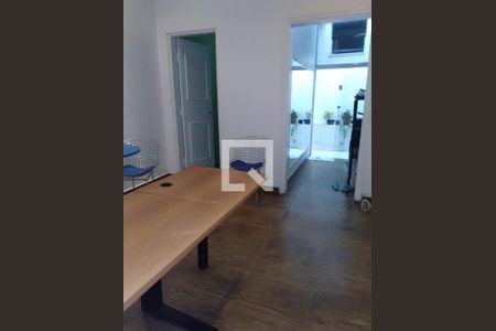 Casa para alugar com 2 quartos, 180m² em Belenzinho, São Paulo