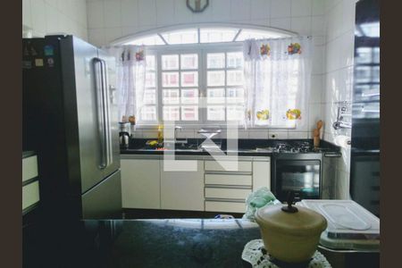 Casa para alugar com 180m², 2 quartos e sem vaga