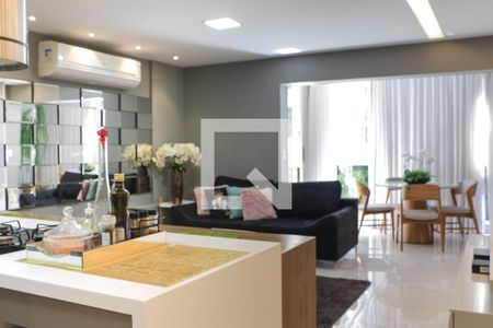 Sala de apartamento à venda com 2 quartos, 70m² em Barra da Tijuca, Rio de Janeiro