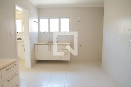 Apartamento para alugar com 133m², 3 quartos e 1 vaga Apartamento para alugar com 133m², 3 quartos e 1 vagaCozinha