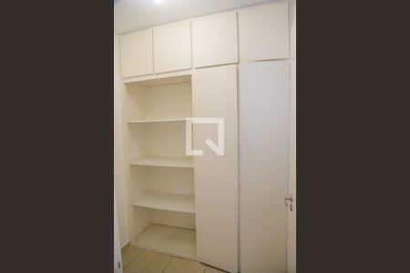 Quarto de Serviço de apartamento para alugar com 3 quartos, 133m² em Paraíso, São Paulo