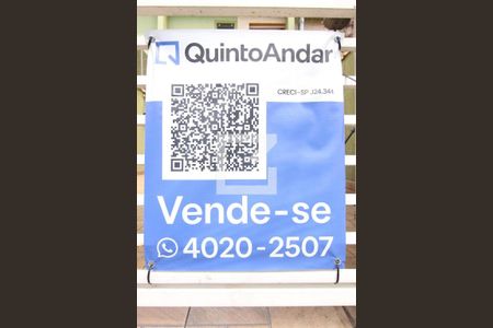 Casa à venda com 84m², 3 quartos e 2 vagasFachada