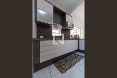Casa para alugar com 430m², 3 quartos e 4 vagas Casa para alugar com 430m², 3 quartos e 4 vagasCozinha