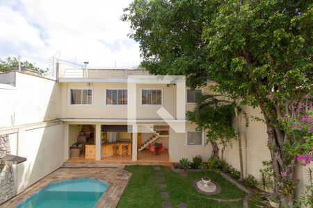 Casa para alugar com 430m², 3 quartos e 4 vagas Casa para alugar com 430m², 3 quartos e 4 vagasVista Varanda Suíte 1