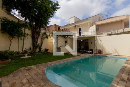 Casa para alugar com 430m², 3 quartos e 4 vagas Casa para alugar com 430m², 3 quartos e 4 vagasJardim e Piscina