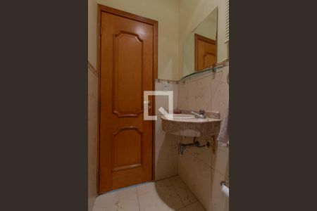 Casa para alugar com 430m², 3 quartos e 4 vagas Casa para alugar com 430m², 3 quartos e 4 vagasLavabo