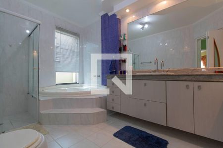 Casa para alugar com 430m², 3 quartos e 4 vagas Casa para alugar com 430m², 3 quartos e 4 vagasBanheiro Suíte 2