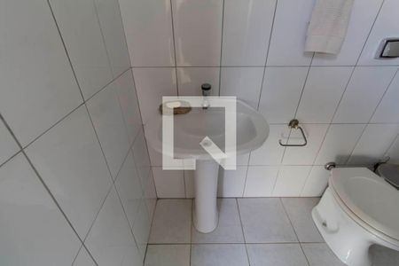 Casa para alugar com 430m², 3 quartos e 4 vagas Casa para alugar com 430m², 3 quartos e 4 vagasBanheiro Externo