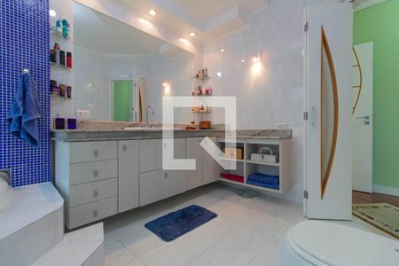 Casa para alugar com 430m², 3 quartos e 4 vagas Casa para alugar com 430m², 3 quartos e 4 vagasBanheiro Suíte 2