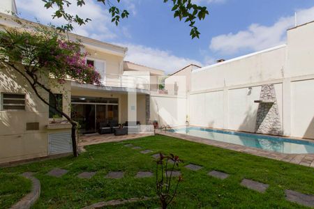 Casa para alugar com 430m², 3 quartos e 4 vagas Casa para alugar com 430m², 3 quartos e 4 vagasJardim e Piscina