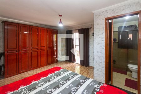 Suite de casa à venda com 4 quartos, 250m² em Conjunto Residencial Sitio Oratório, São Paulo