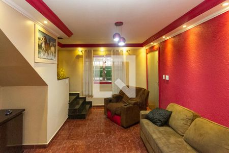 Sala de casa à venda com 4 quartos, 250m² em Conjunto Residencial Sitio Oratório, São Paulo
