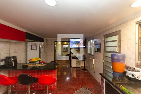 Casa à venda com 250m², 4 quartos e 2 vagas Casa à venda com 250m², 4 quartos e 2 vagasCozinha