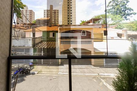Casa à venda com 250m², 4 quartos e 2 vagas Casa à venda com 250m², 4 quartos e 2 vagasVaranda