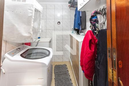 Casa à venda com 250m², 4 quartos e 2 vagas Casa à venda com 250m², 4 quartos e 2 vagasÁrea de Serviço