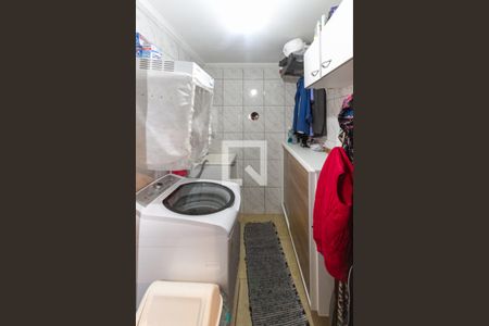 Casa à venda com 250m², 4 quartos e 2 vagas Casa à venda com 250m², 4 quartos e 2 vagasÁrea de Serviço