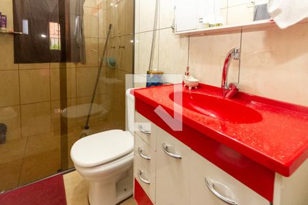 Casa à venda com 250m², 4 quartos e 2 vagas Casa à venda com 250m², 4 quartos e 2 vagasBanheiro da Suite