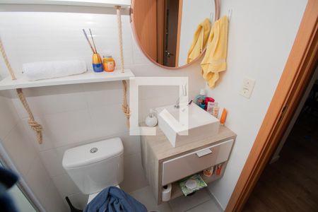 banheiro de apartamento à venda com 2 quartos, 40m² em Rondônia, Novo Hamburgo