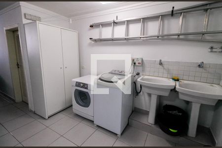 Casa de condomínio à venda com 120m², 2 quartos e 2 vagasÁrea de Serviço