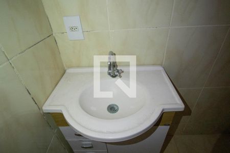 Pia de casa para alugar com 1 quarto, 32m² em Jardim Helena, São Paulo