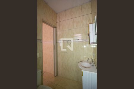 Banheiro de casa para alugar com 1 quarto, 32m² em Jardim Helena, São Paulo