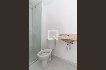 Banheiro  de apartamento para alugar com 1 quarto, 26m² em Santana, São Paulo