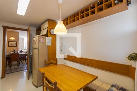 Apartamento para alugar com 371m², 3 quartos e 2 vagasCozinha