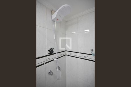 Apartamento para alugar com 80m², 3 quartos e 1 vaga Apartamento para alugar com 80m², 3 quartos e 1 vagaChuveiro do banheiro