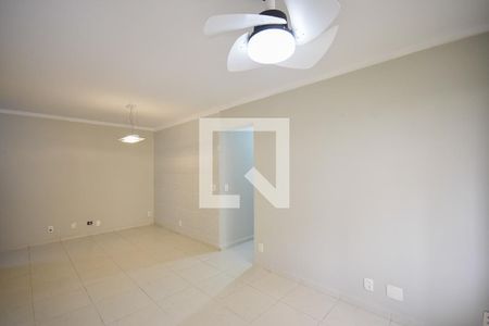 Apartamento para alugar com 80m², 3 quartos e 1 vaga Apartamento para alugar com 80m², 3 quartos e 1 vagaSala