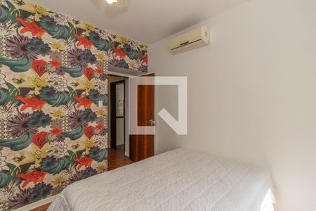 Quarto de apartamento à venda com 3 quartos, 155m² em Independência, Porto Alegre