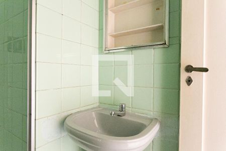 Casa à venda com 100m², 3 quartos e 1 vagaBanheiro