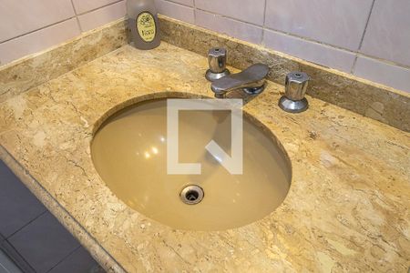Apartamento à venda com 90m², 3 quartos e 1 vaga Apartamento à venda com 90m², 3 quartos e 1 vagaBanheiro 2