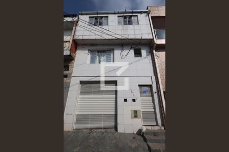 Casa para alugar com 85m², 3 quartos e sem vagaFachada