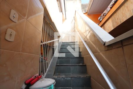 Casa para alugar com 85m², 3 quartos e sem vagaEscada