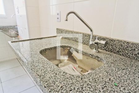 Cozinha de apartamento para alugar com 2 quartos, 42m² em Jardim Iris, São Paulo