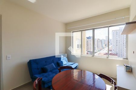 Sala de apartamento para alugar com 1 quarto, 36m² em Centro, Curitiba