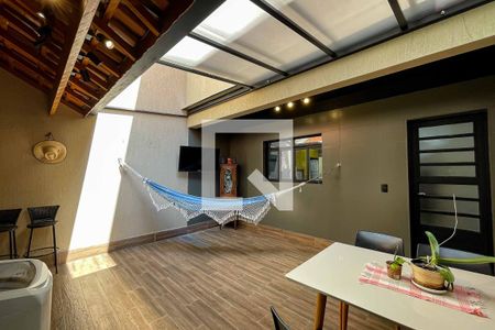 Casa à venda com 137m², 3 quartos e 3 vagasÁrea Externa