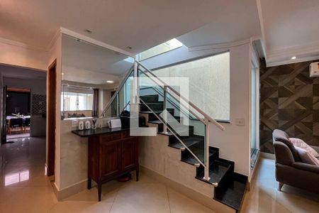 Sala de casa à venda com 3 quartos, 137m² em Parque São Domingos, São Paulo