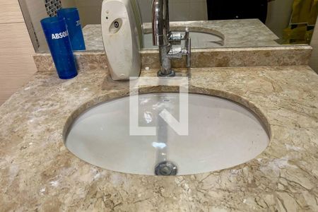 Casa à venda com 137m², 3 quartos e 3 vagasBanheiro do Quarto 2