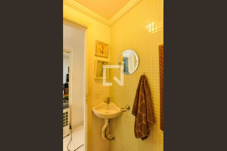 Apartamento à venda com 80m², 2 quartos e 1 vaga Apartamento à venda com 80m², 2 quartos e 1 vagaLavabo